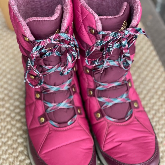 Columbia Omni Heat Snow Boots - Picture 1 of 4